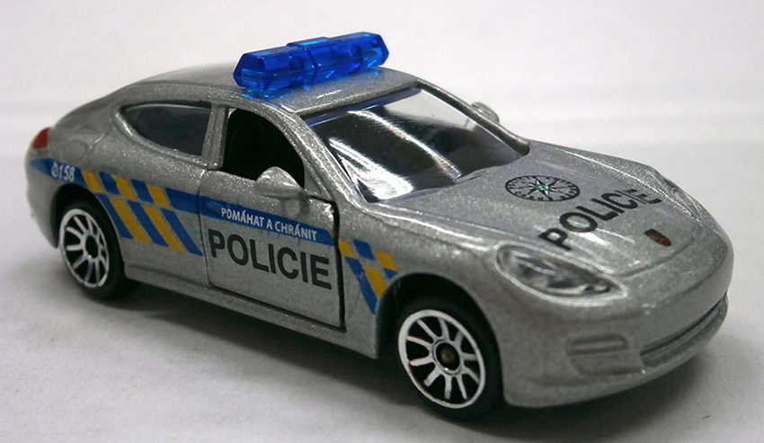 MAJORETTE - Masină de politie din metal, versiunea cehă