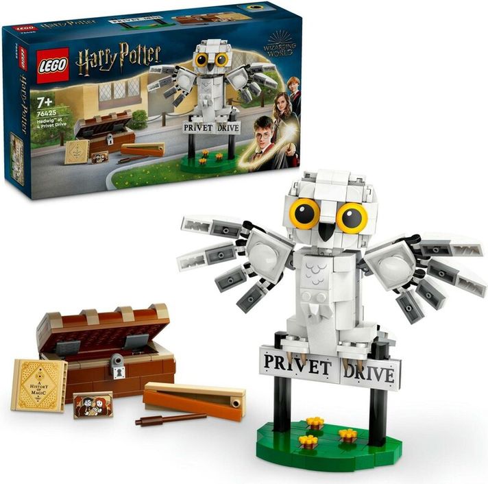 LEGO - Harry Potter 76425 Hedwig pe calea privată 4